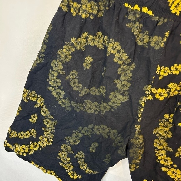 China Market Smiley Shorts Floral Smiley Face Large - Picture 7 of 10